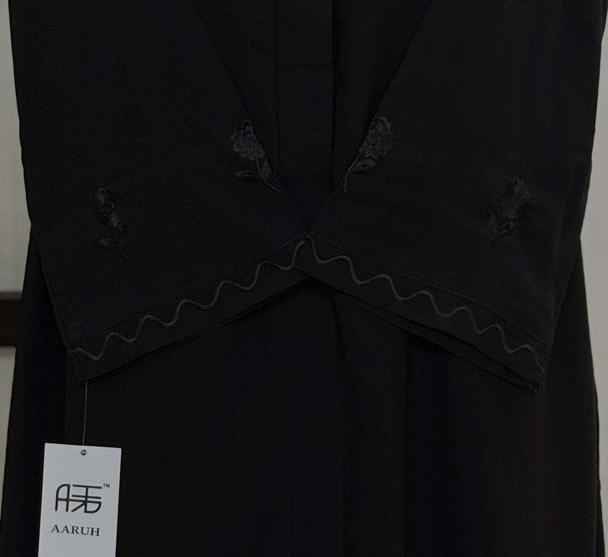 WAVES BLACK – Premium Black Embroidered Abaya with Matching Hijab | V Neck | Free Size | AARUH